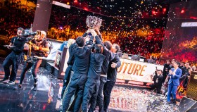 BLG战队爆冷失利100 Thieves，上单教练临危救主成英雄联盟赛事焦点